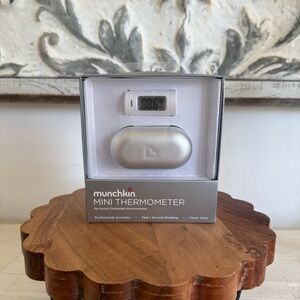 Munchkin Silver No-Touch Thermometer